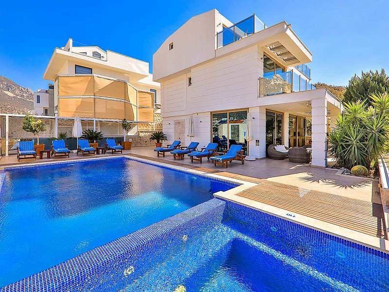 Villa Bright