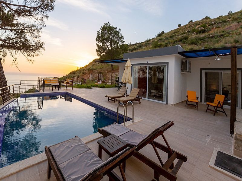 Villa Climb