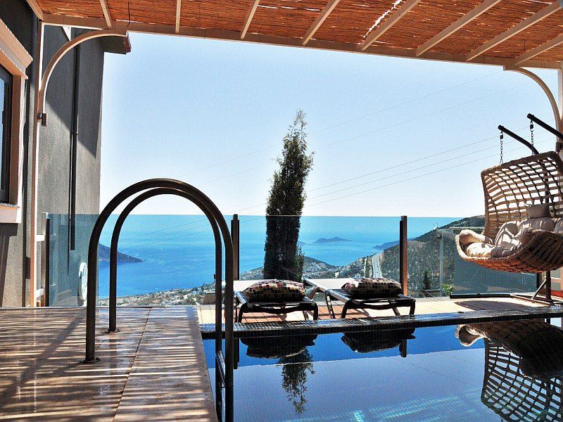 Villa Cypress