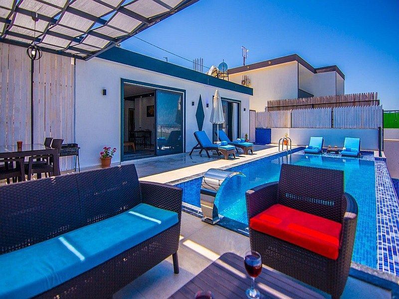 Villa İron