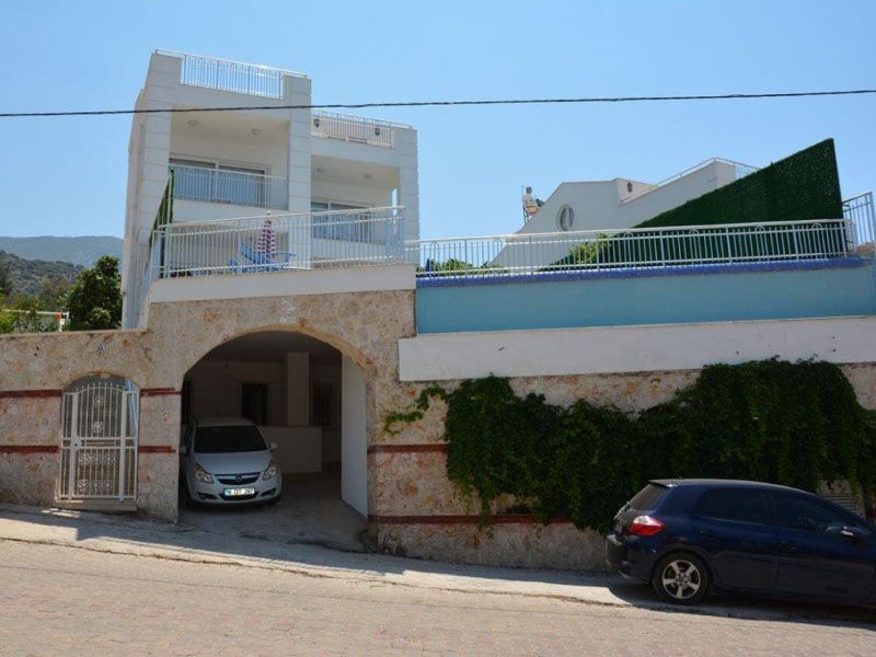 Villa Gold