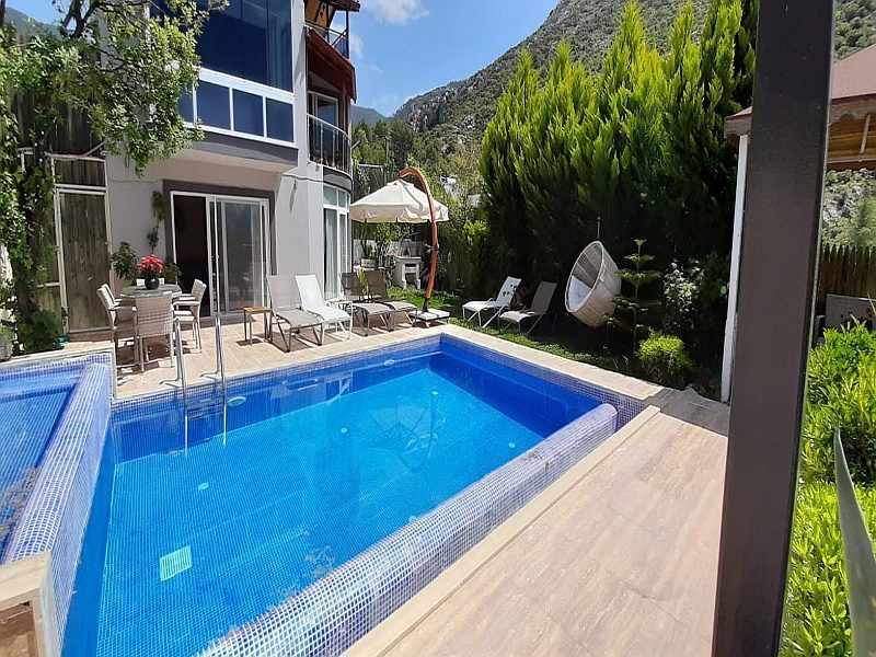 Villa Stream