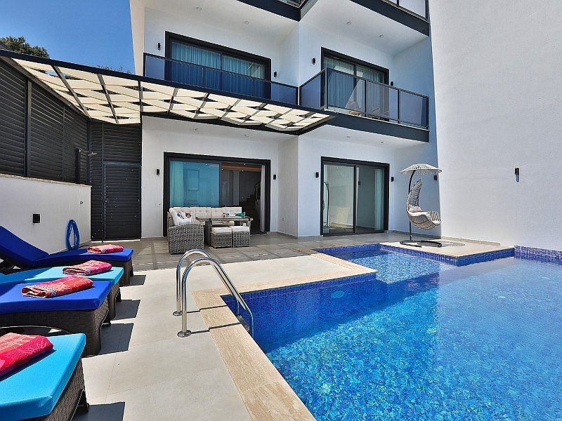 Villa Way 1