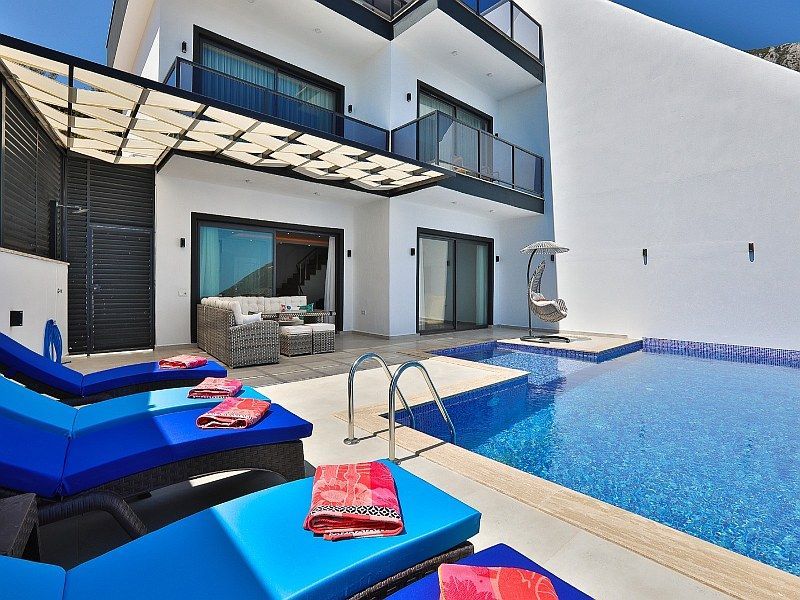 Villa Way 2